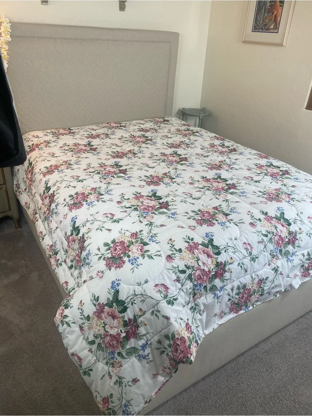 Fieldcrest Vintage Floral Quilted Comforter in White, Pink & Green Queen
